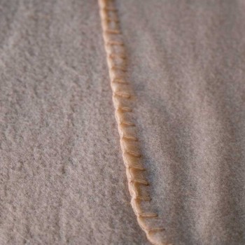 Koc polarowy 170x130 cm (beżowy)